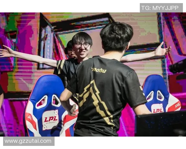 英雄联盟深度解析：RNG战队灵活性背后的秘密与策略探讨